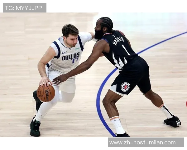 洛瑞与欧文的巅峰对决谁能在NBA赛场上笑到最后